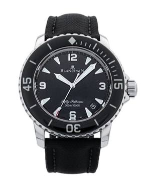 Passa in rassegna la nostra selezione di orologi automatici di marche prestigiose come Blancpain, Bell & Ross, Breitling e Rolex.